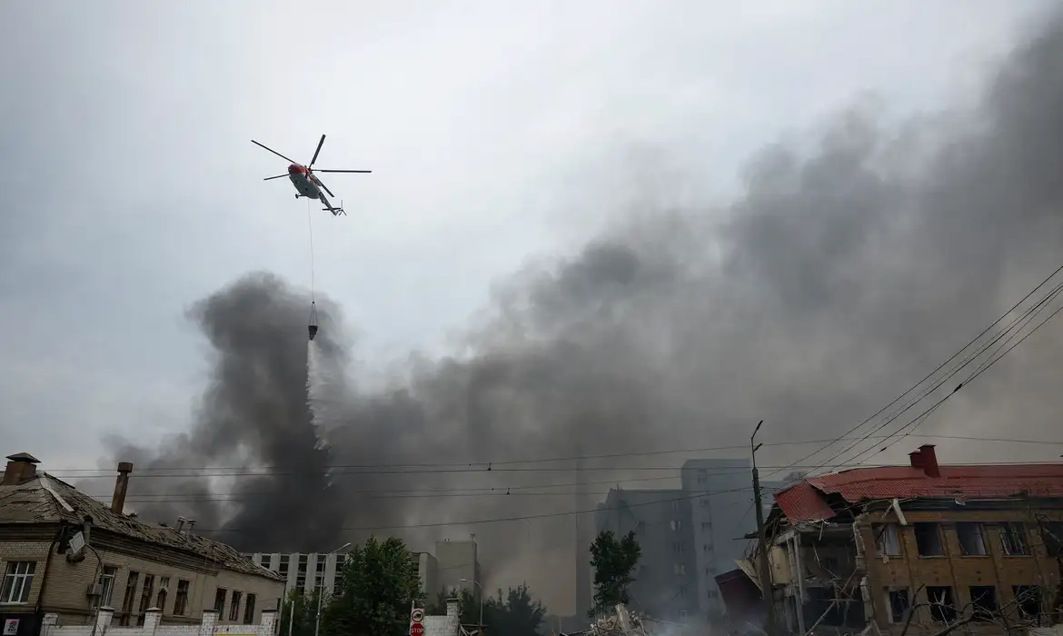 Escalada de Ataques com Drones na Guerra Rússia-Ucrânia e Pressões Internacionais por Sanções Mais Severas