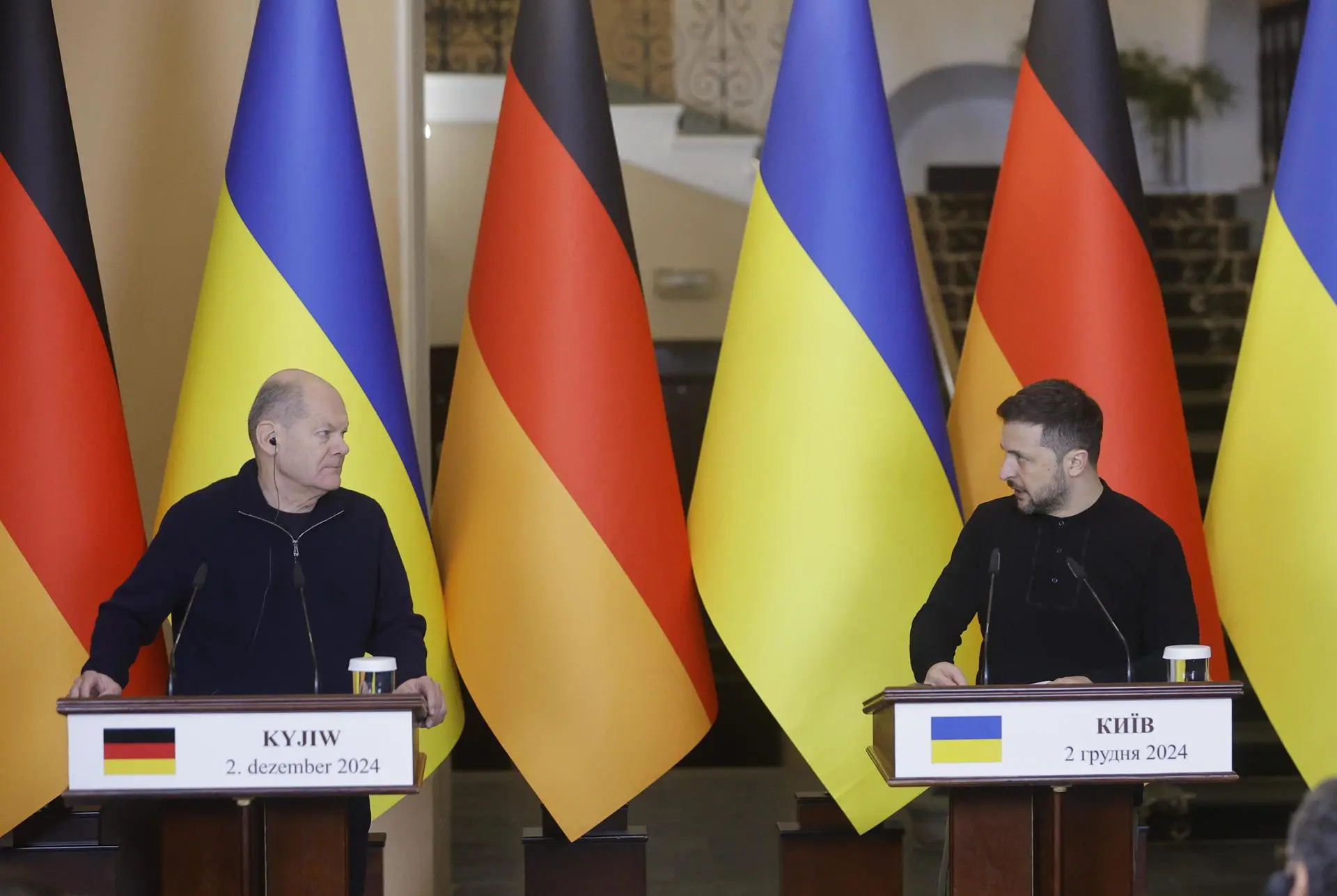 Alemanha indiciou ucranianos por suposto plano de pacotes explosivos ligado à Rússia